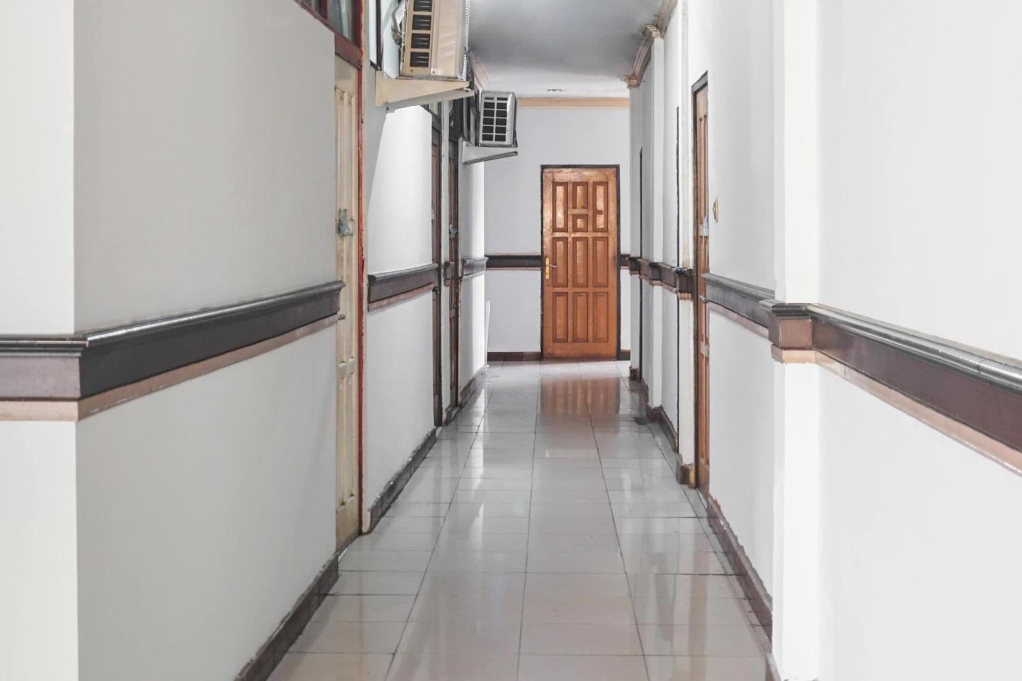 Spot On 92890 Losmen Bahalap Syariah Marabahannearsiring Marabahan Ulek Barito Banjarmasin  Exterior foto